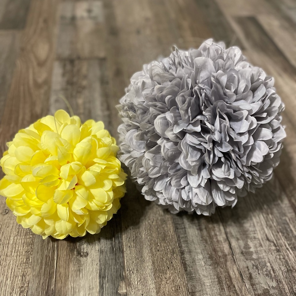 Hanging mums
